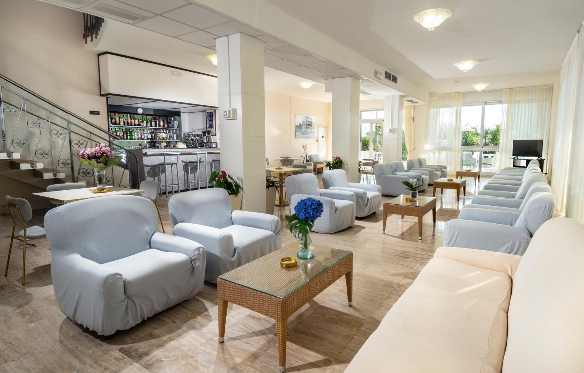 Hotel Astoria Cervia Exterior photo