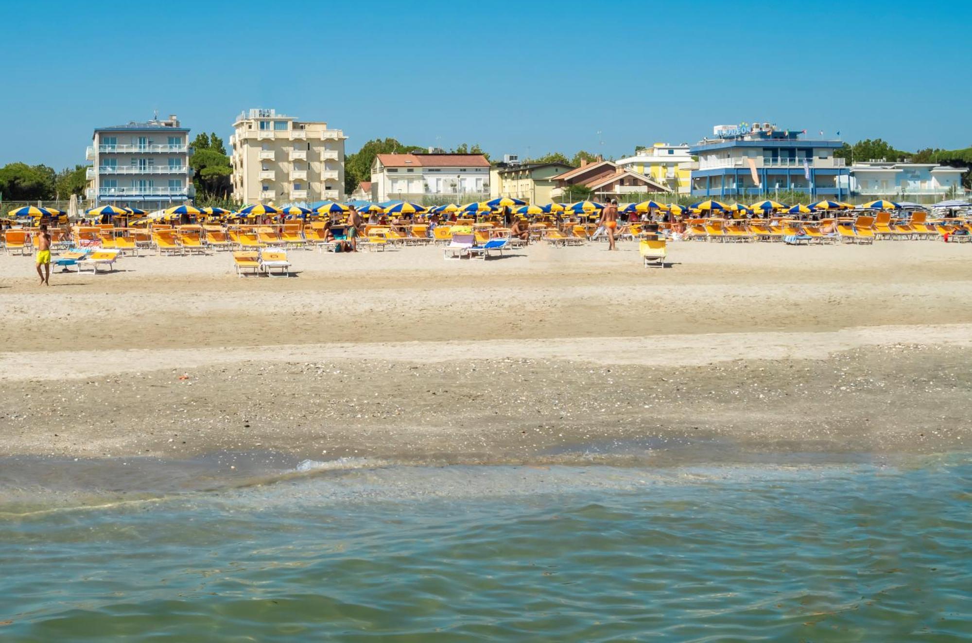 Hotel Astoria Cervia Exterior photo