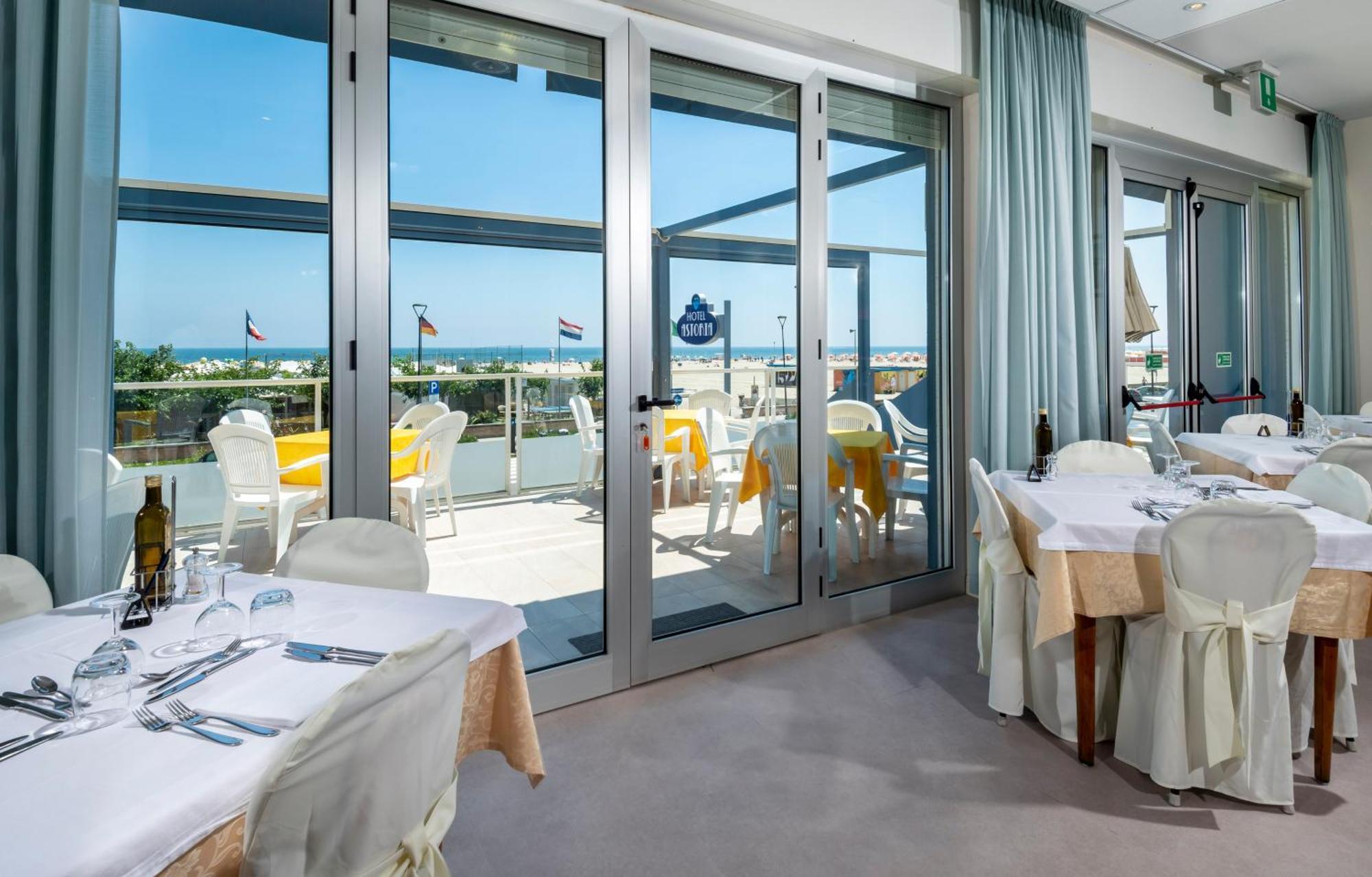 Hotel Astoria Cervia Exterior photo