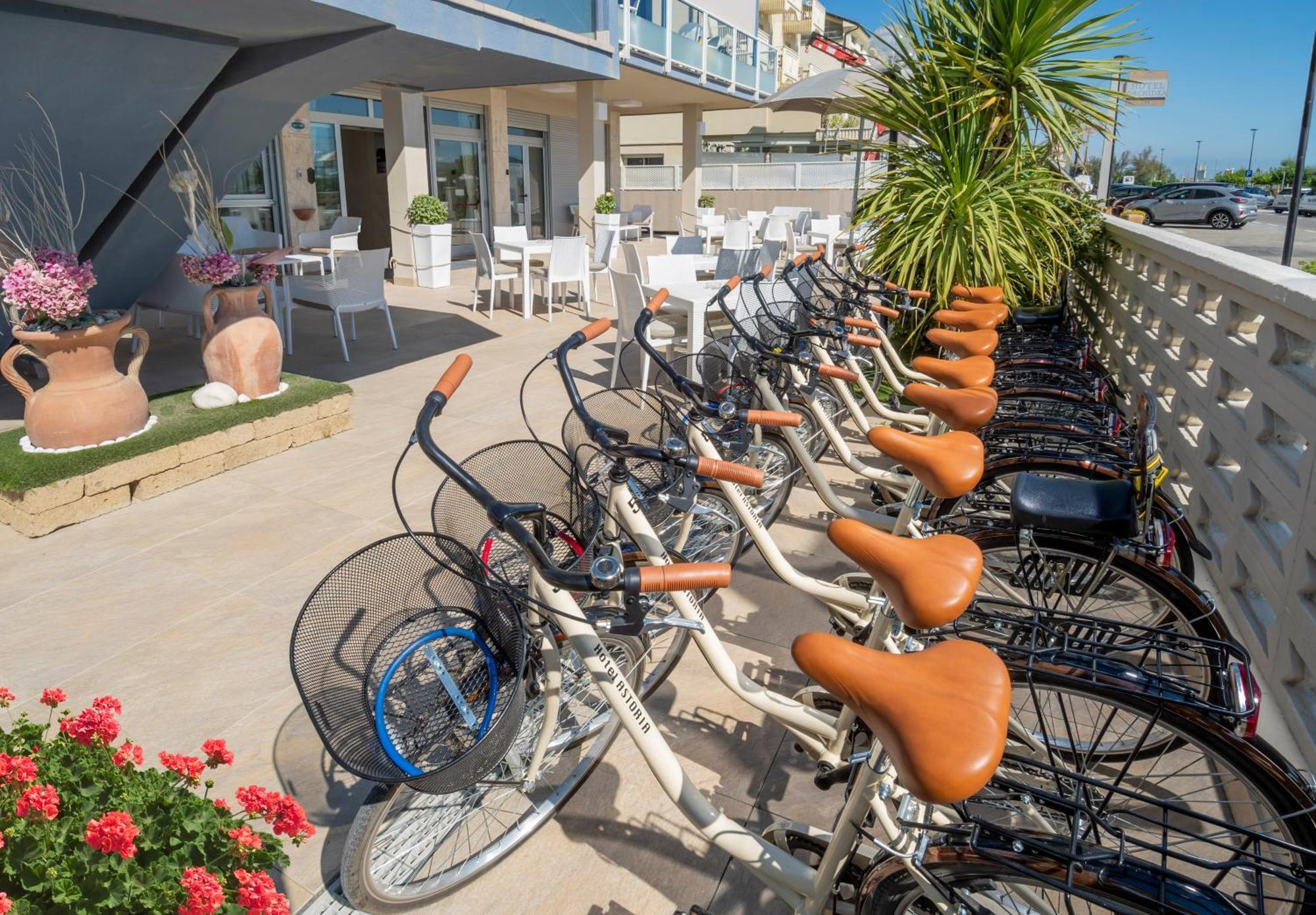 Hotel Astoria Cervia Exterior photo